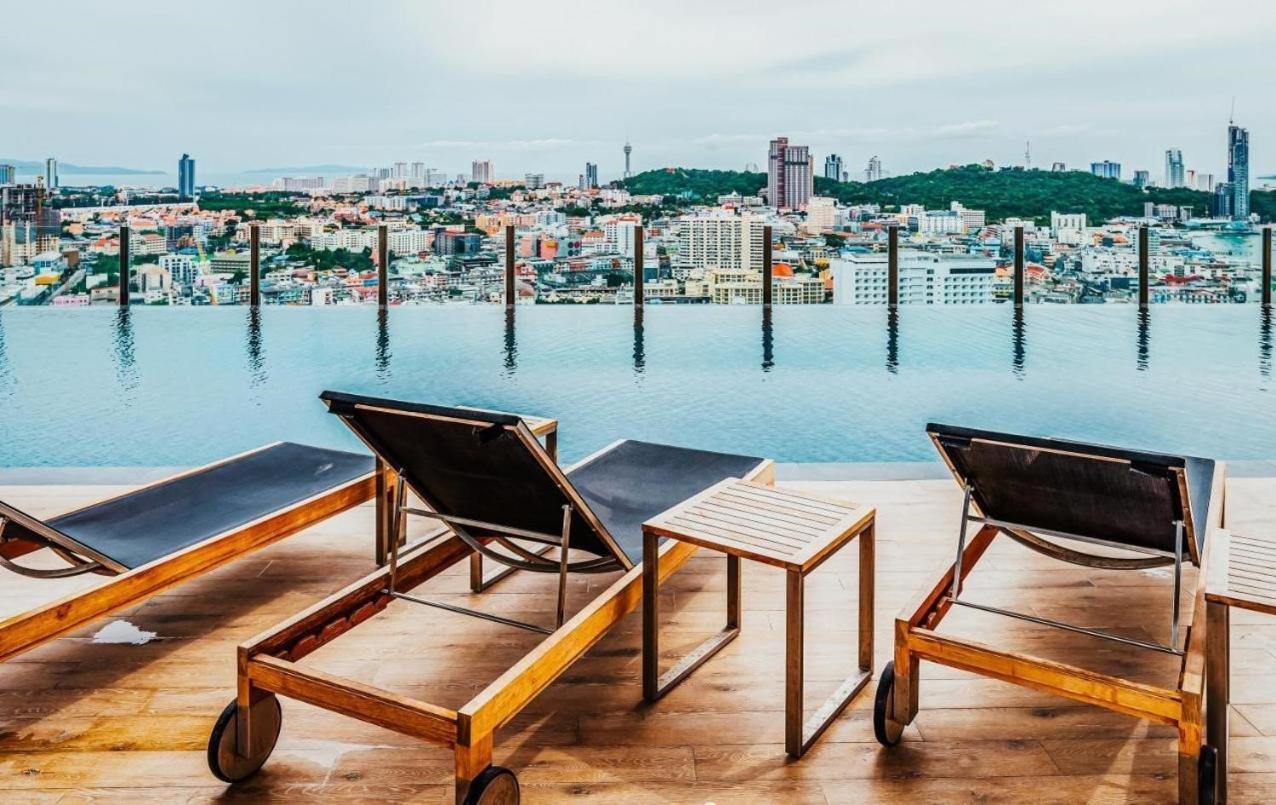 Location In Pattaya, Sky Pool & Infinity Edge Apartment Pattaya