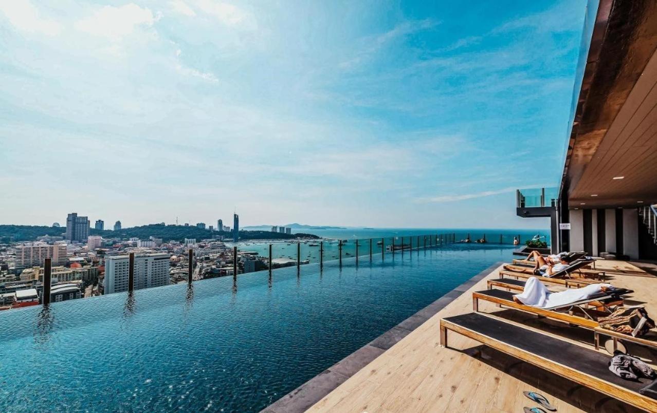 Location In Pattaya, Sky Pool & Infinity Edge Apartment *